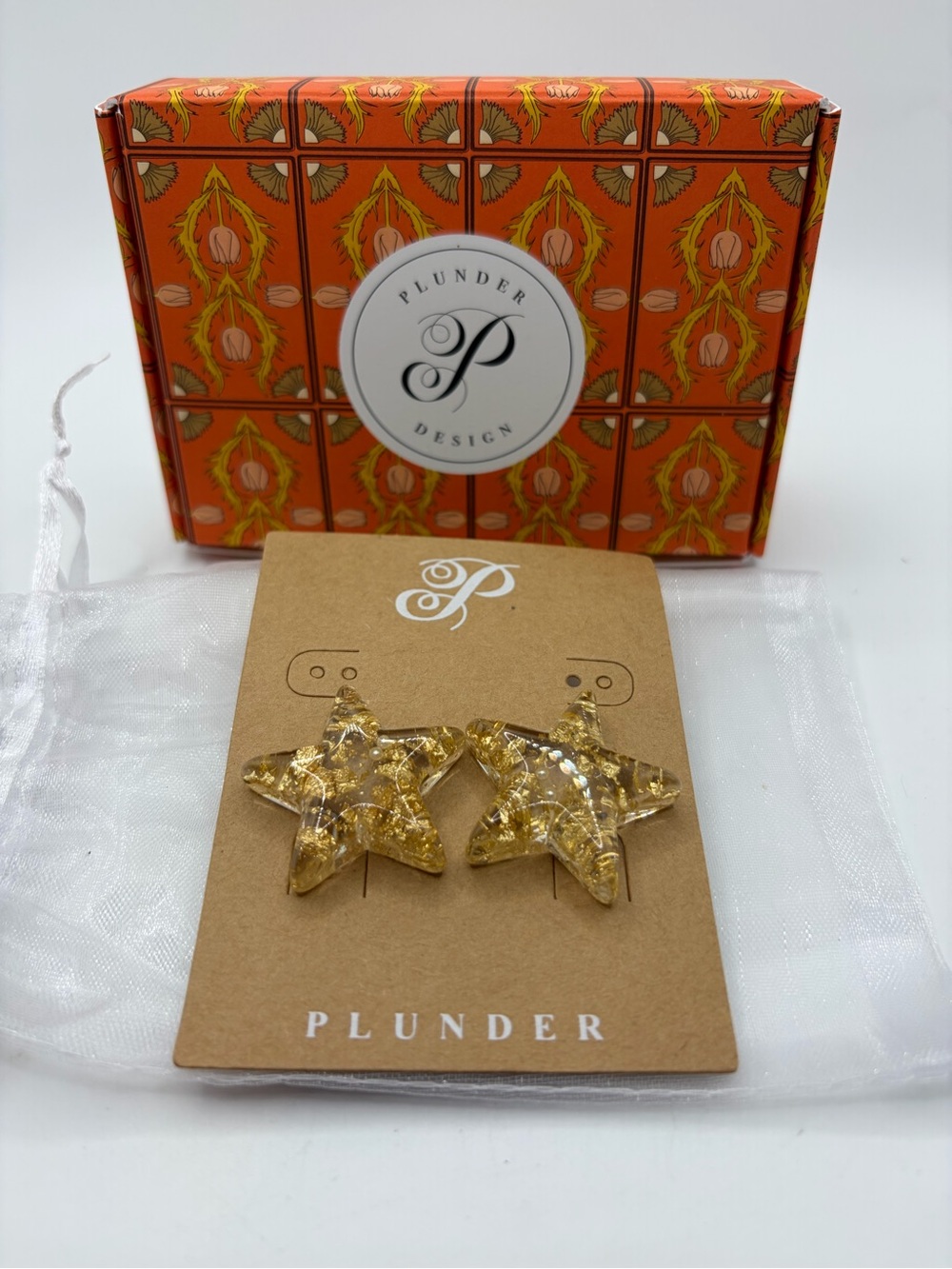 Plunder Gold Star Resin Earrings - Gold